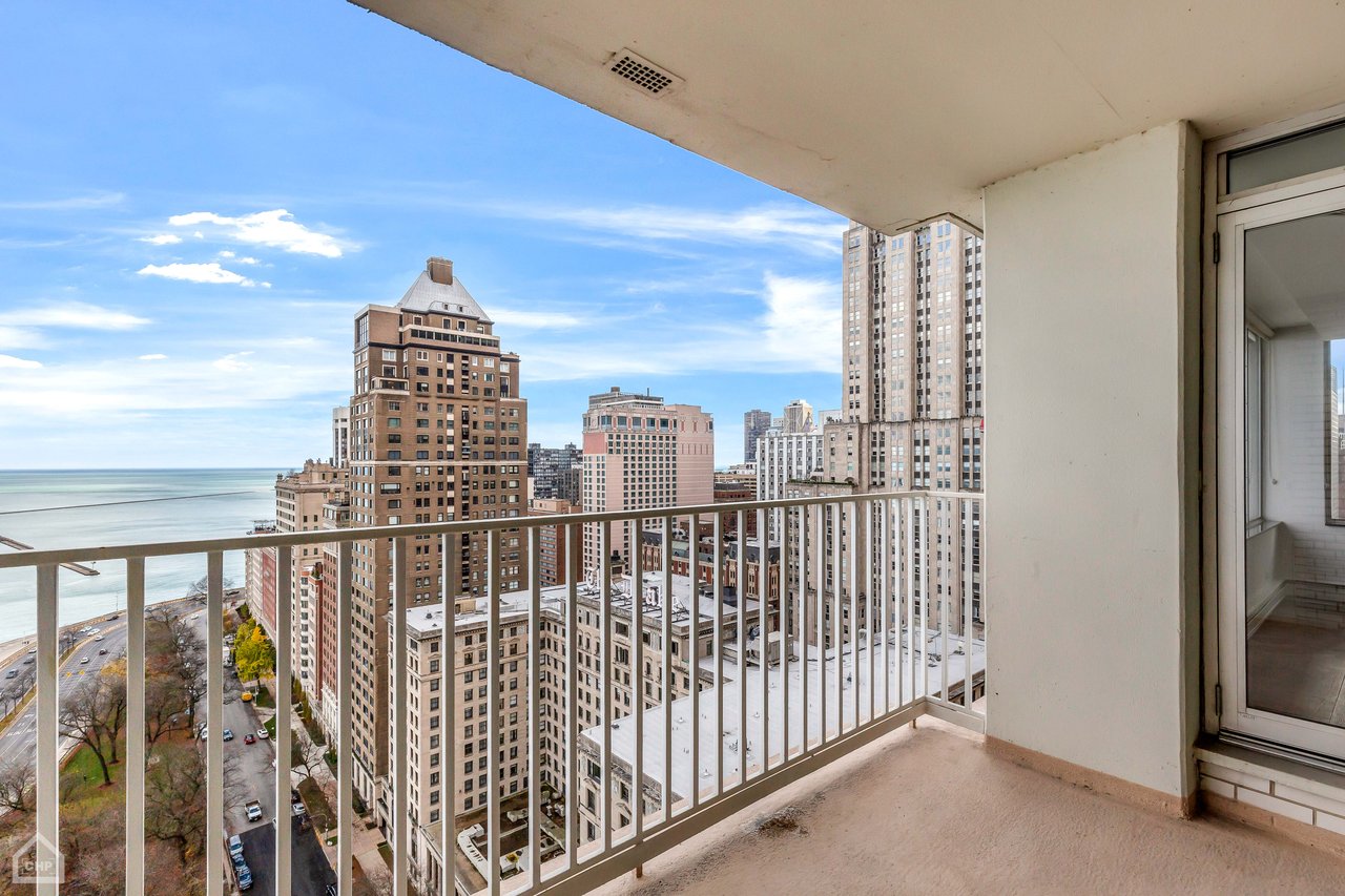 1000 N Lake Shore Dr Unit: 25B