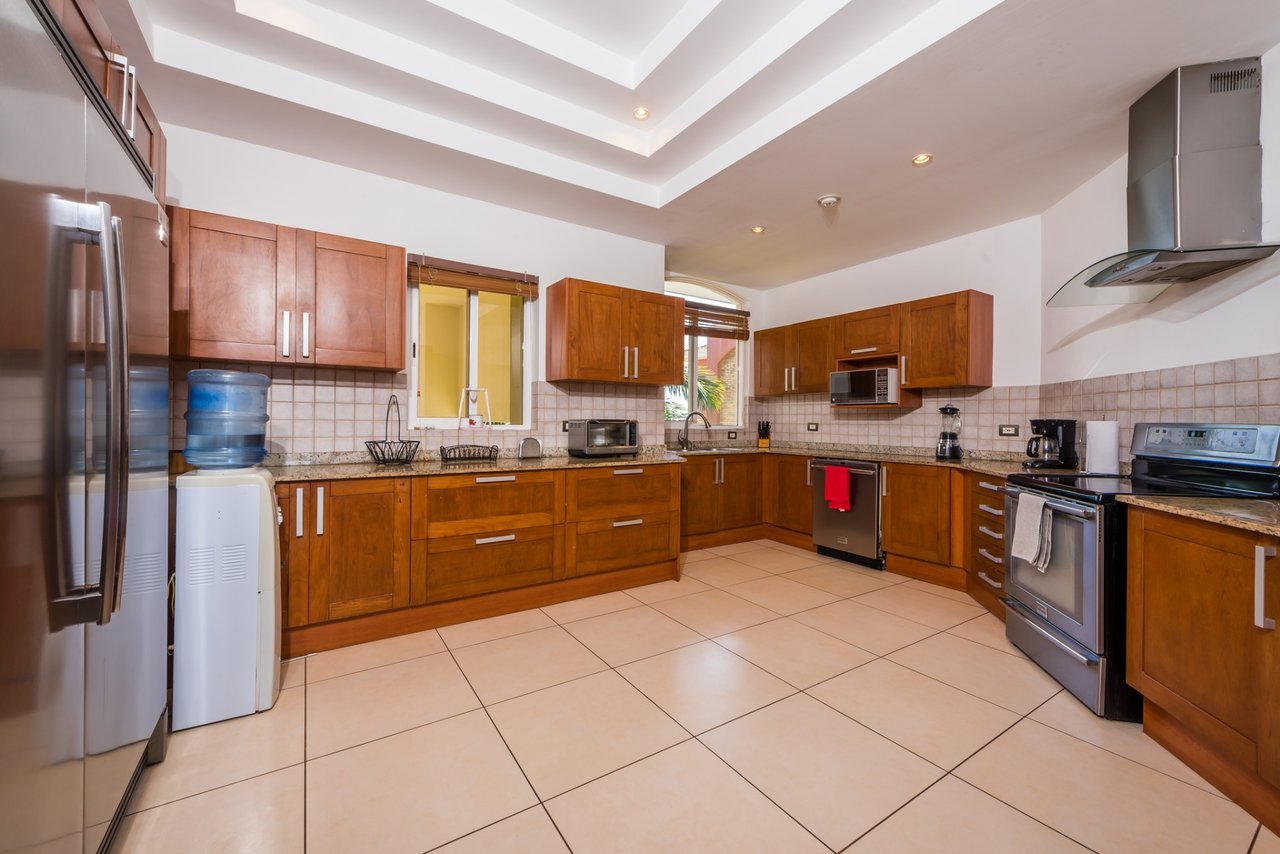 Peninsula Double Penthouse 62/63 Langosta