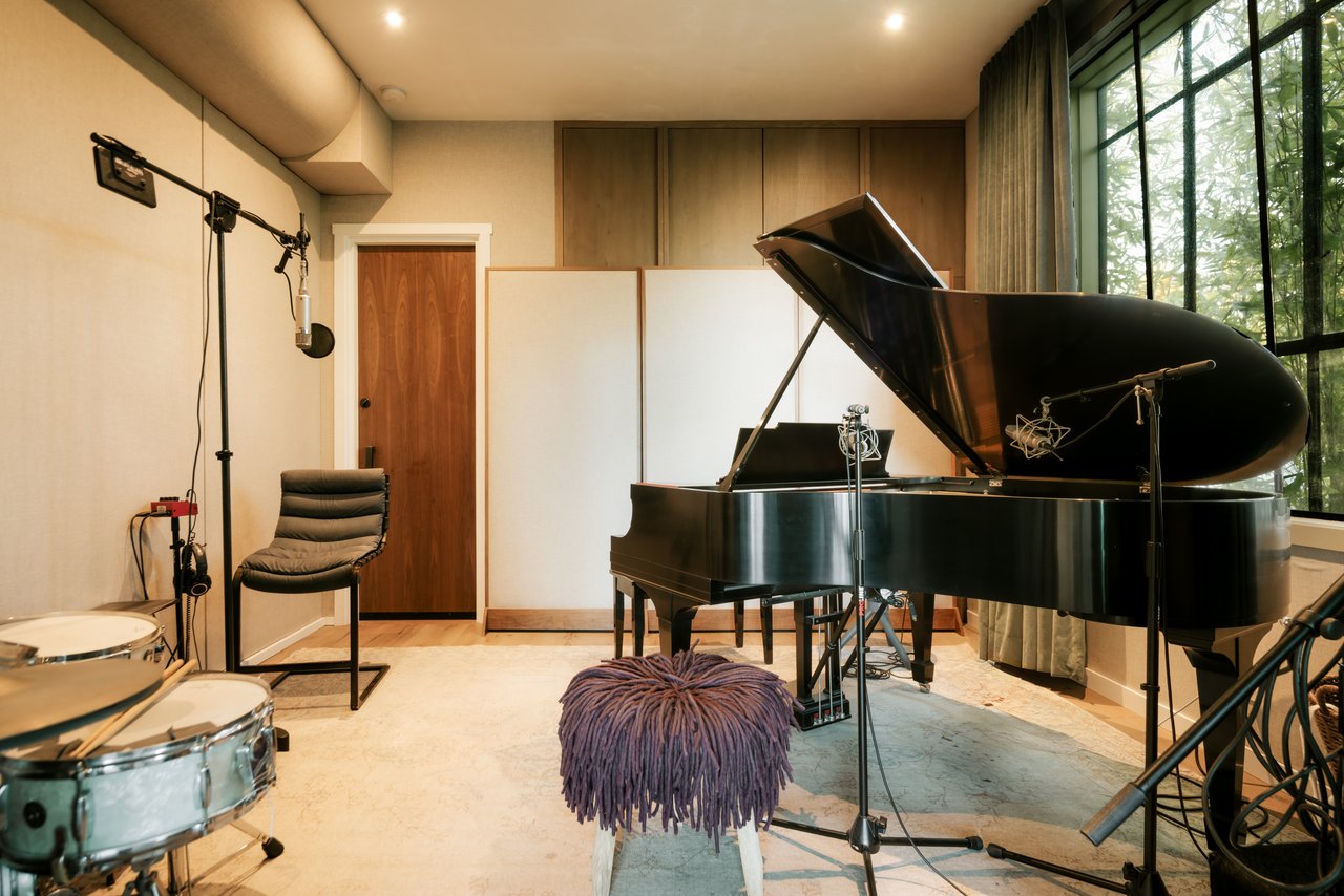 657 Milwood Ave, Venice 