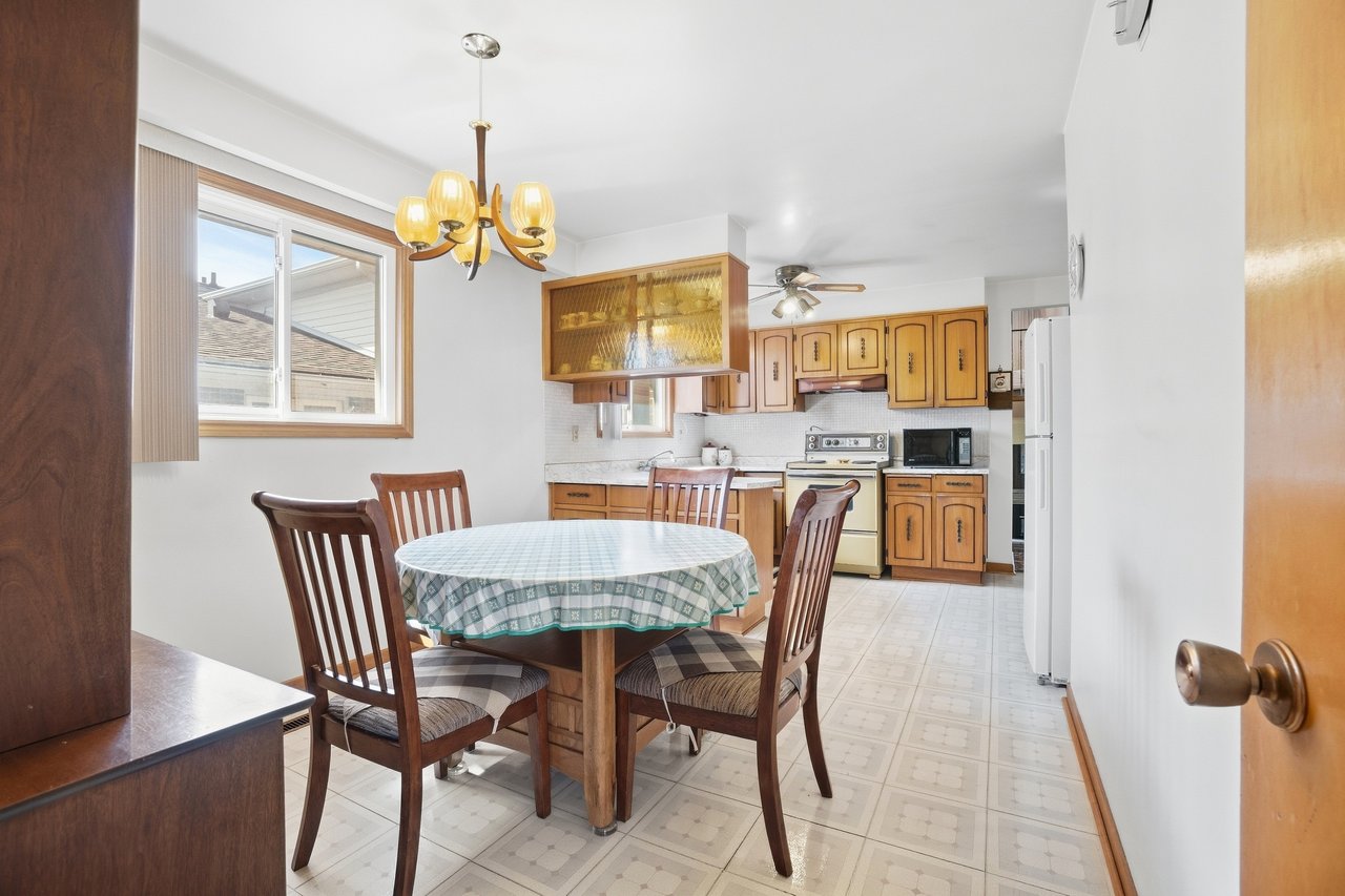 81 Blossom Cres, Toronto Ontario