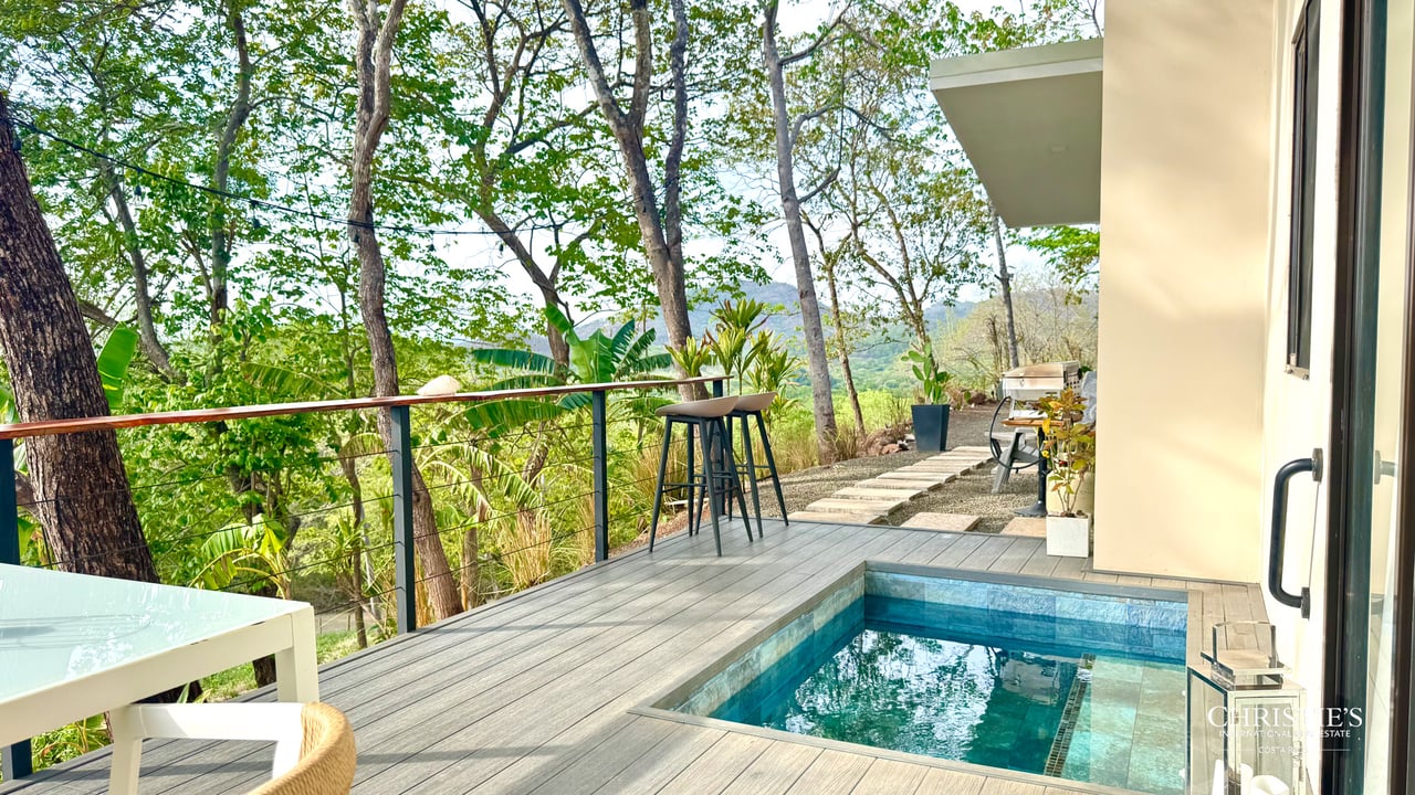 Casa Lunax Ocean View Residence