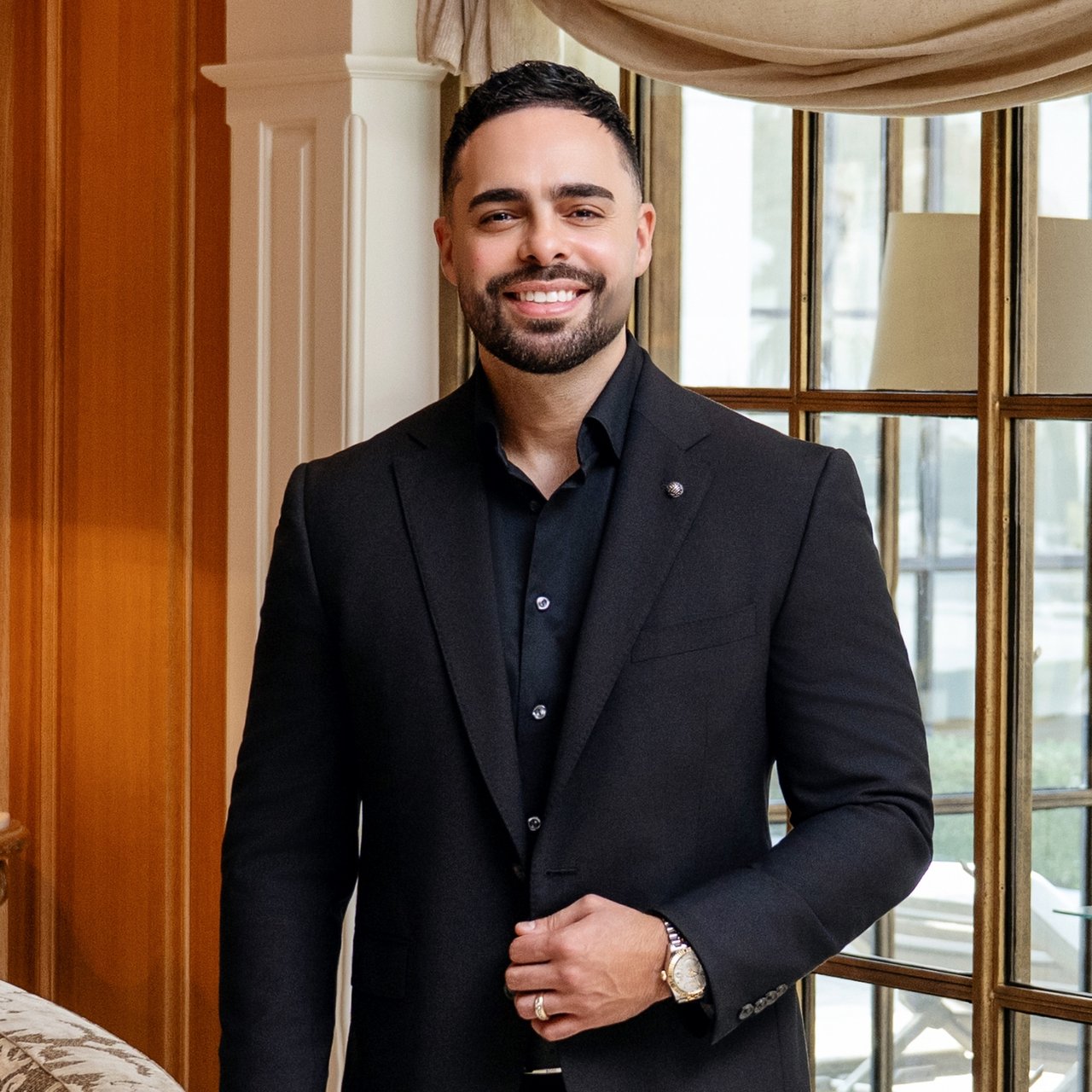 Jason Garcia Dallas, TX  Real Estate Agent Headshot