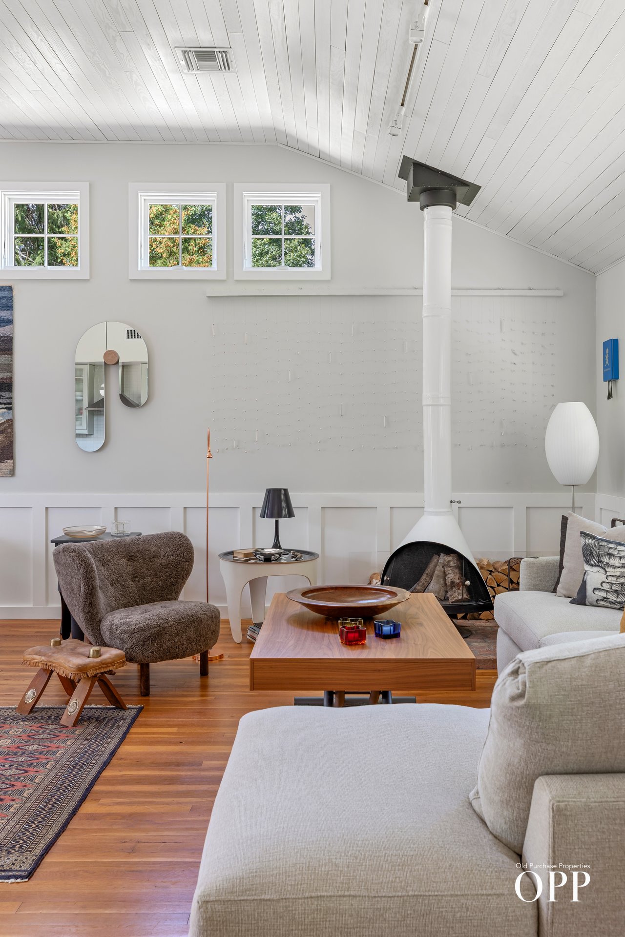 Impeccable Living on Nearly One Acre