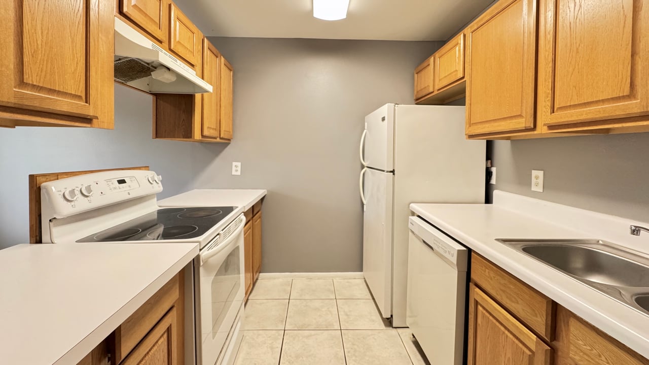 Lake Baldwin Area Townhouse with Private Garden Patio