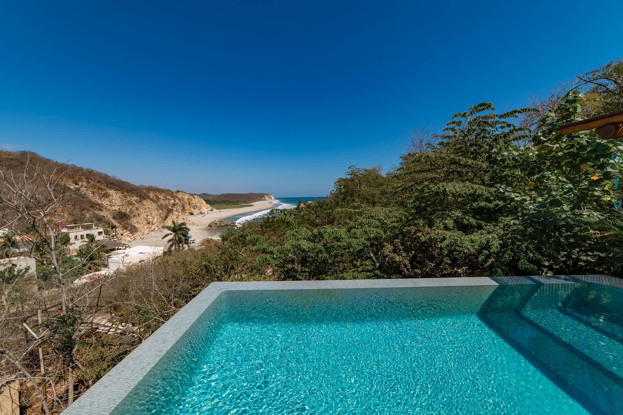 6 bedroom, Single Family Homes, Villa Sagrario, Montecito Beach Village