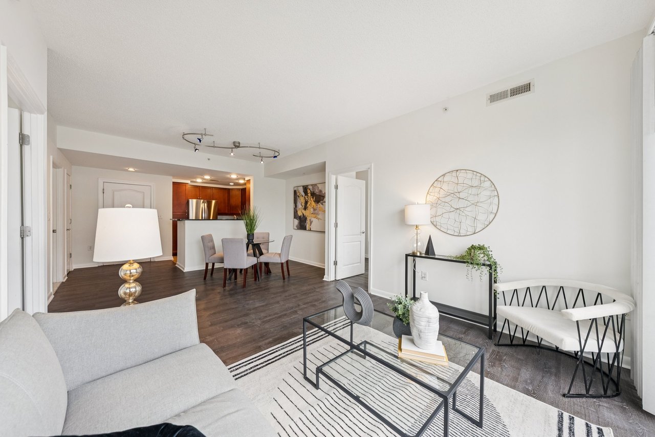 1111 11th St NW