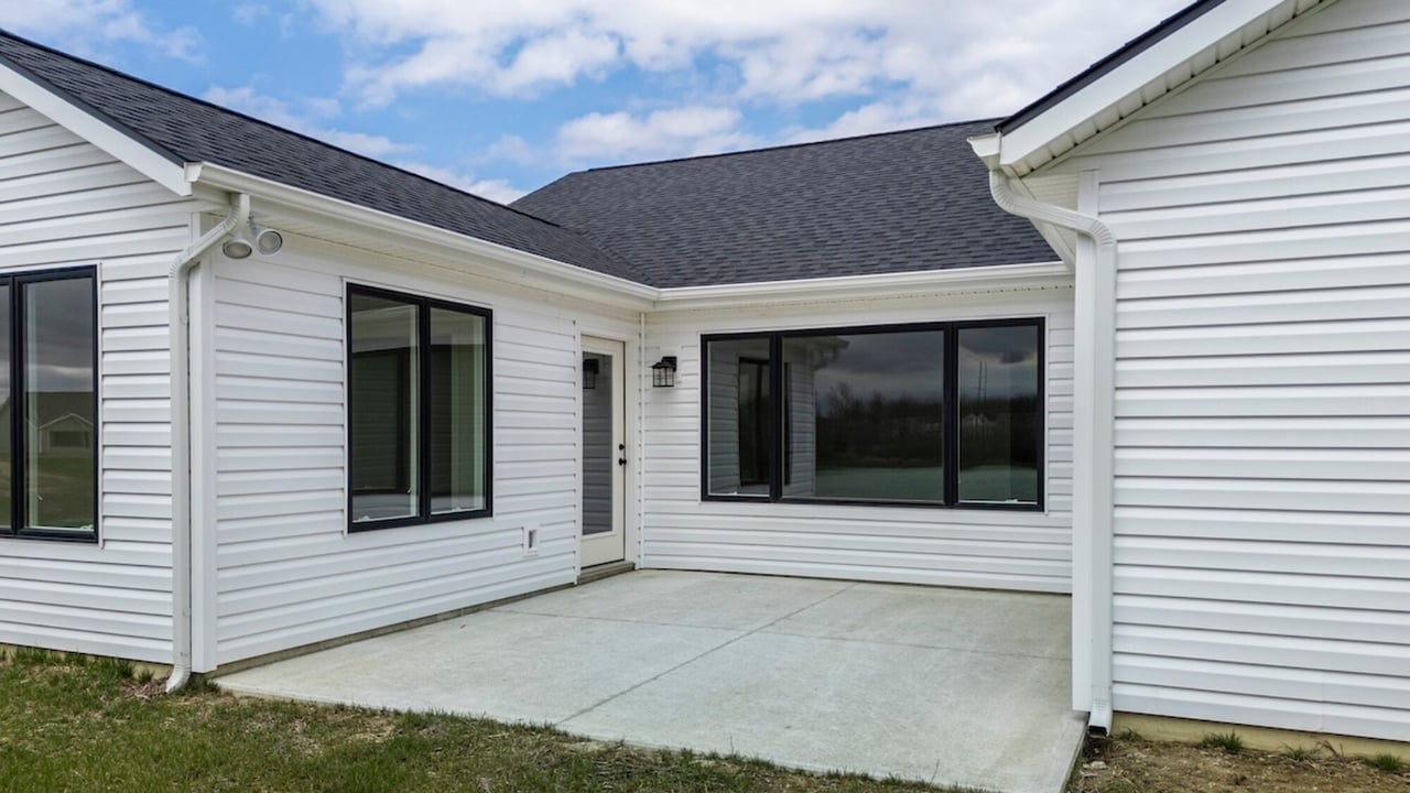 1092 Zenos Blvd