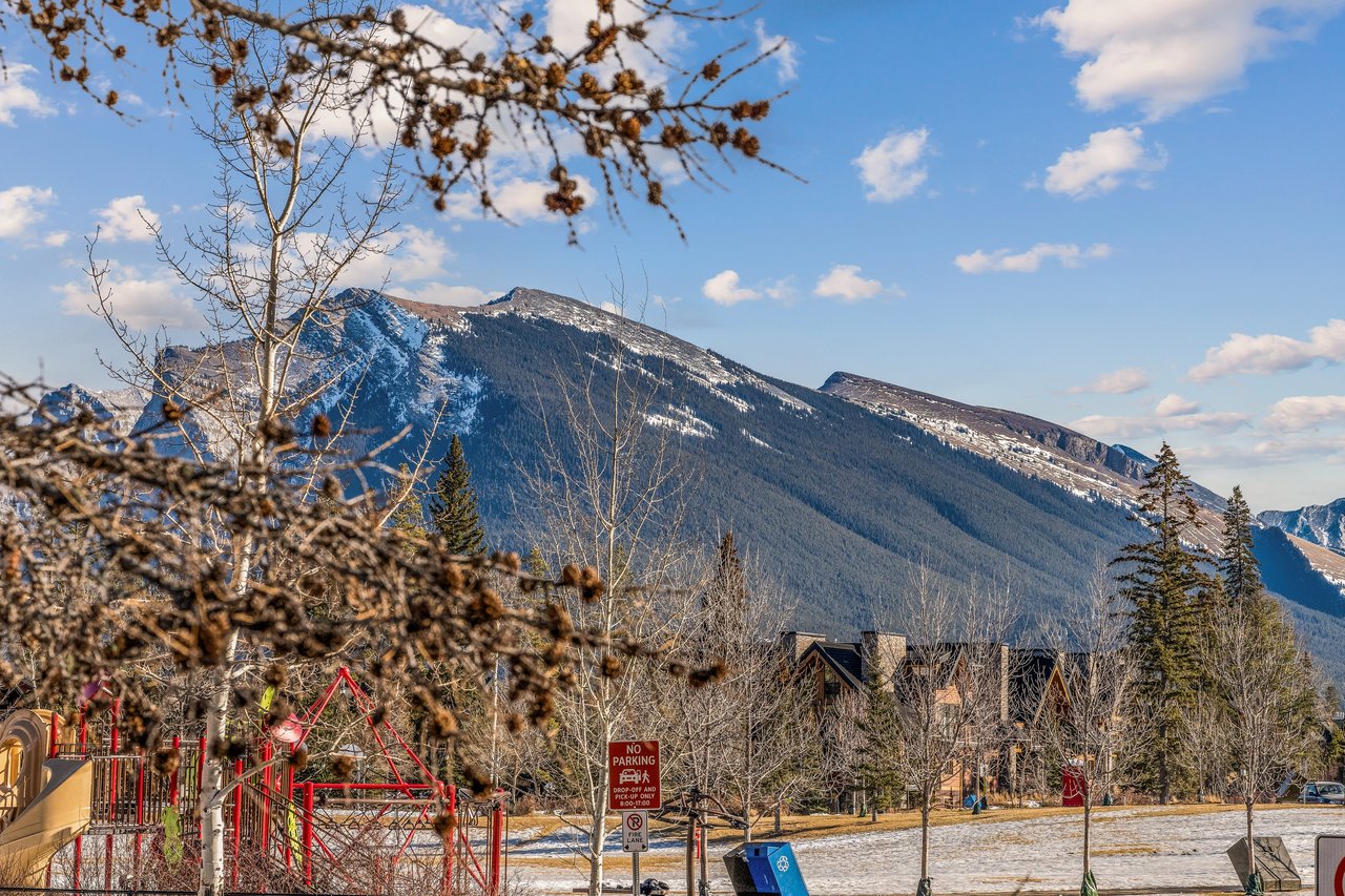 503 - 108 Armstrong Place