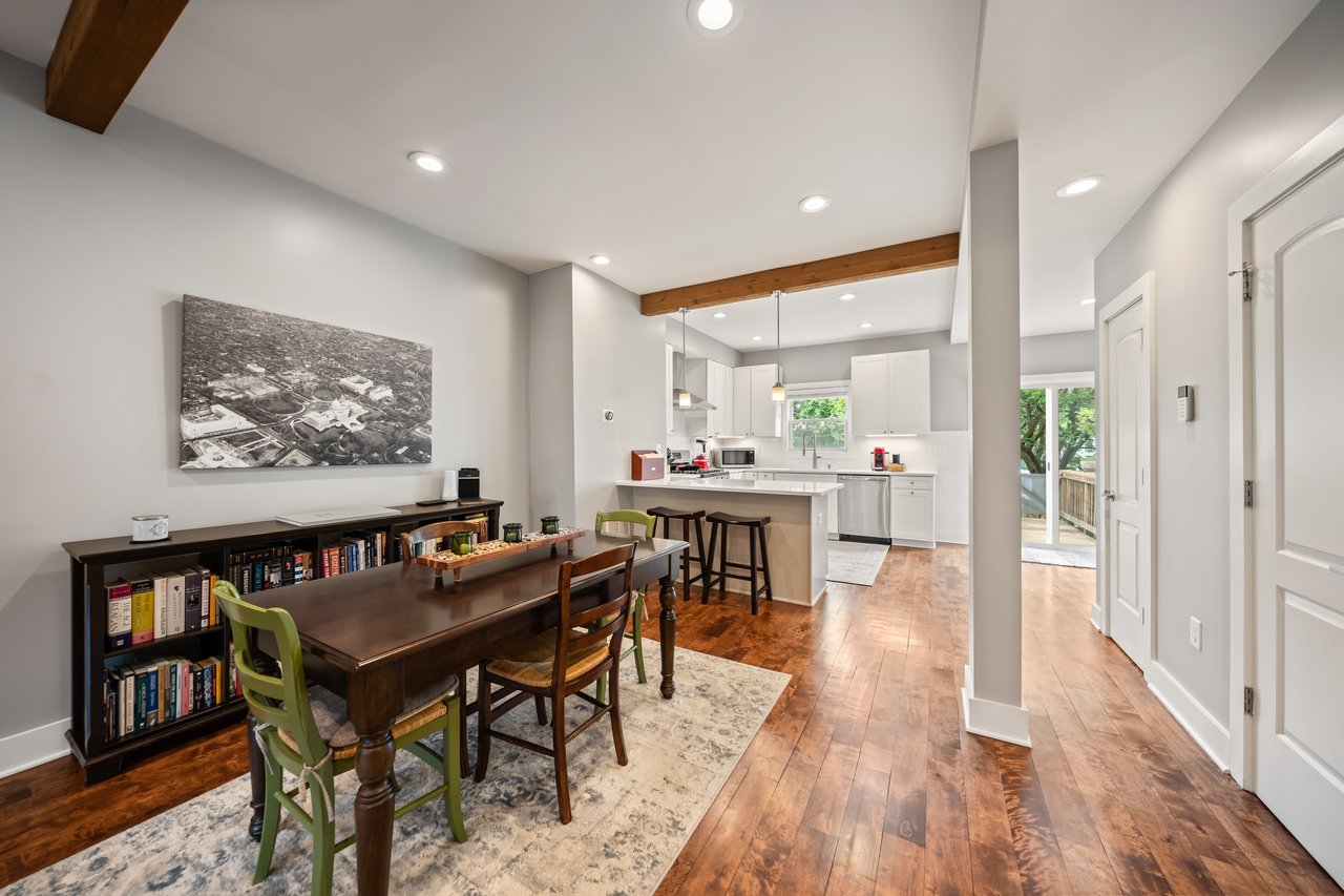 613 Longfellow St NW