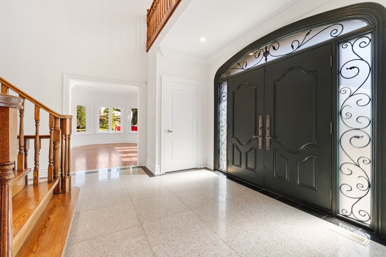 19 Logan Crt 