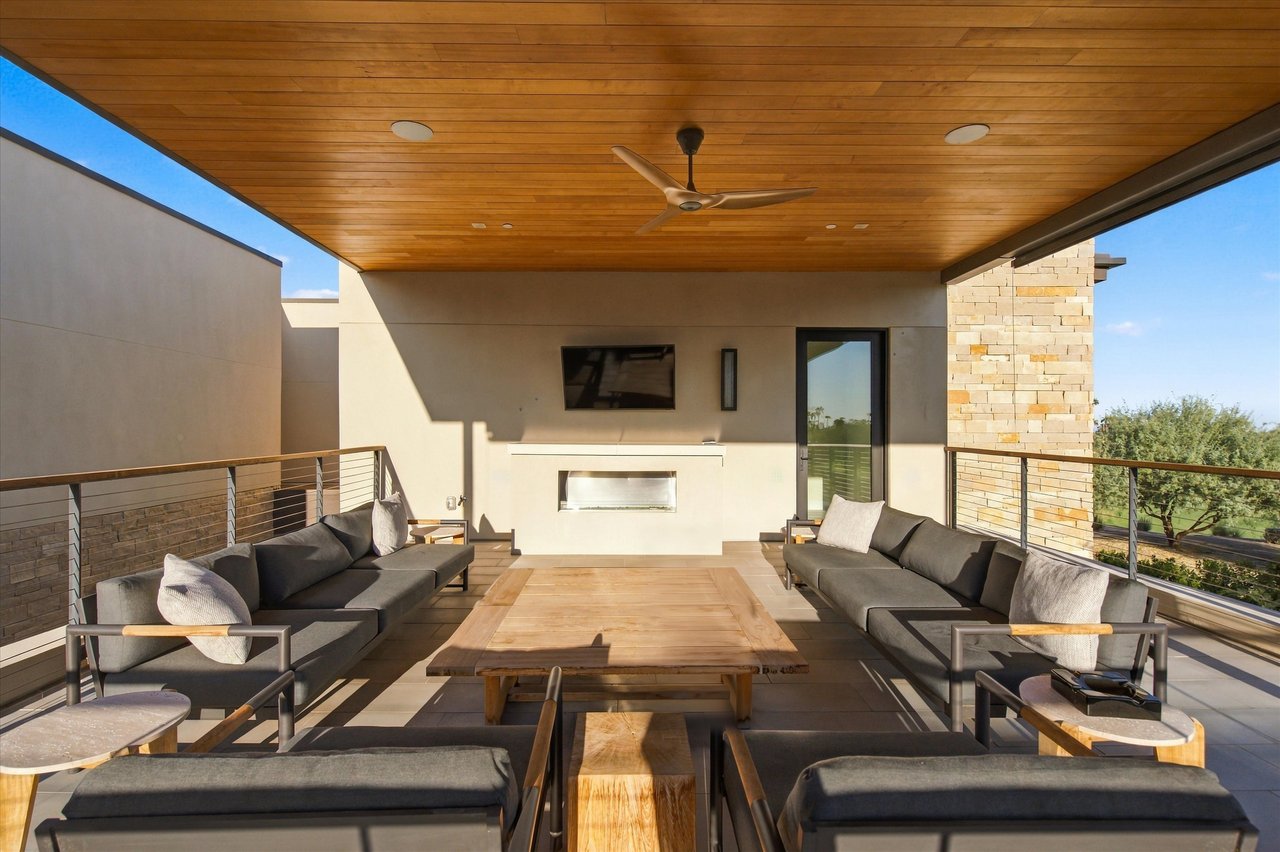 6311 E PHOENICIAN Boulevard 17