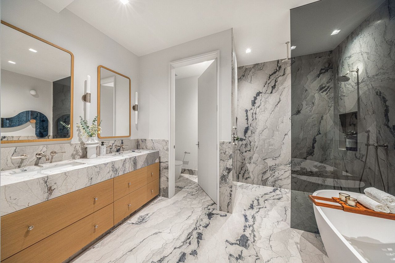 286 Spring Street, #2