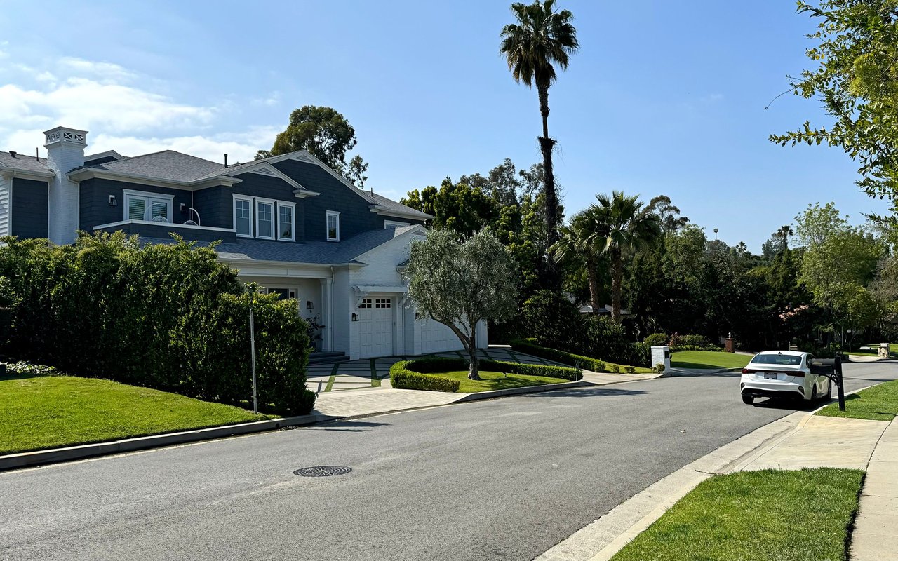 El Camino Village