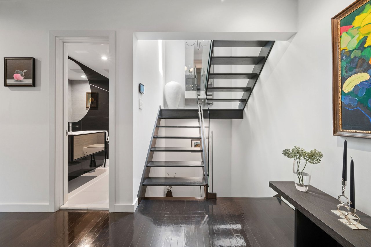2321 N. Geneva Terrace, Unit C