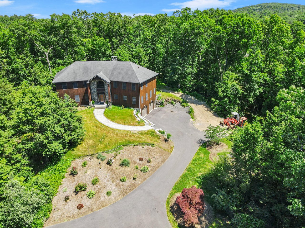 Home with 2 Story Barn