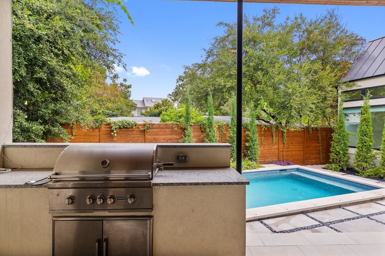 A Private Travis Heights Compound, Steps from Big Stacy and Blunn Creek Greenbelt