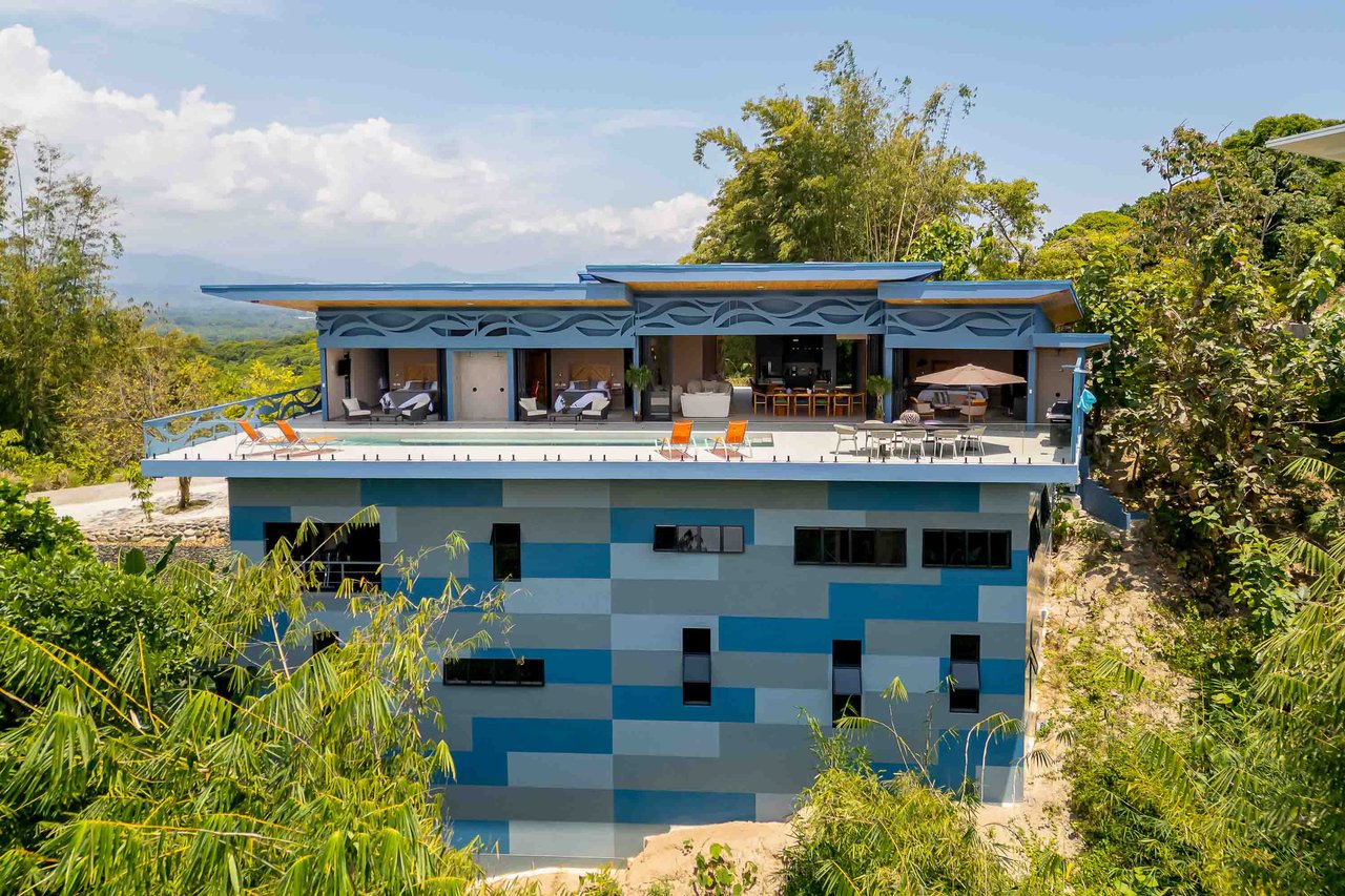 Private Gated Community Modern Luxury Villa Near Marina