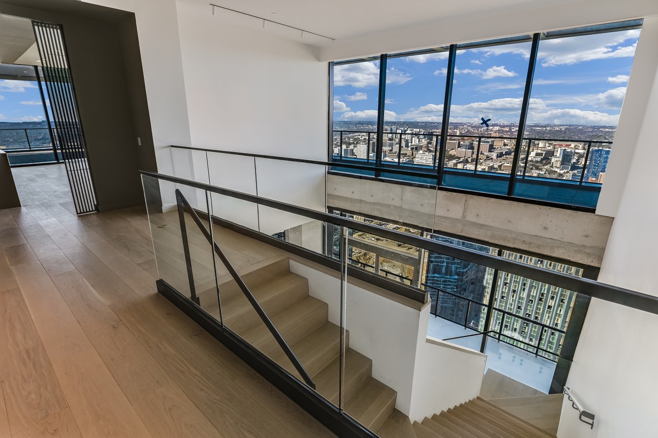 The Modern Penthouse #5502 North