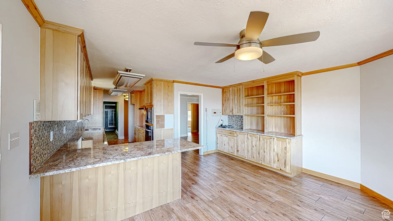 410 S Woodland Hills Dr