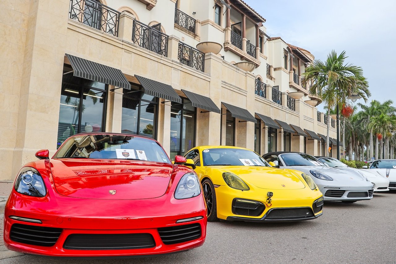 Fifth Avenue South – Naples