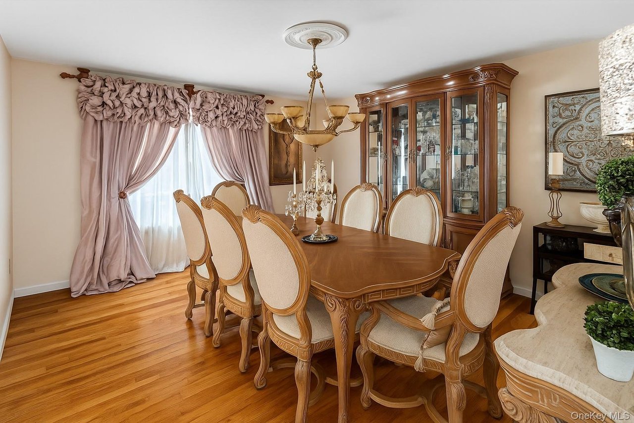 468 Peekskill Hollow Rd