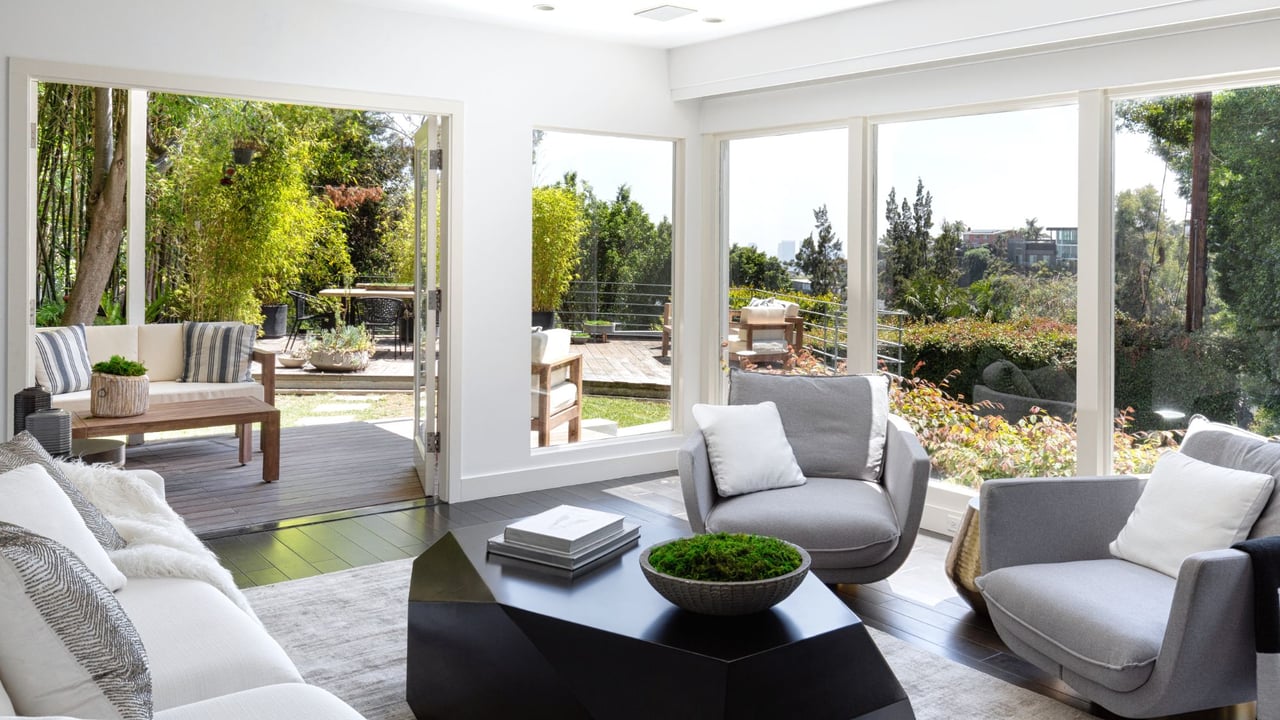 8713 Sunset Plaza Ter