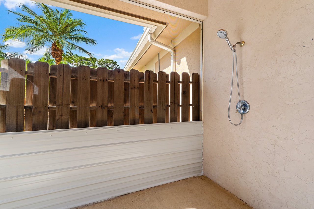 16490 130th Avenue N