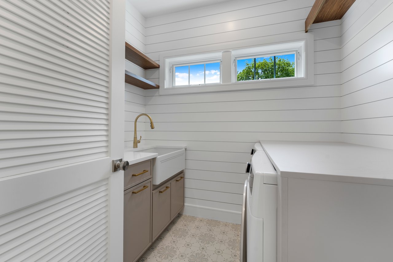 229 Bogert Pl
