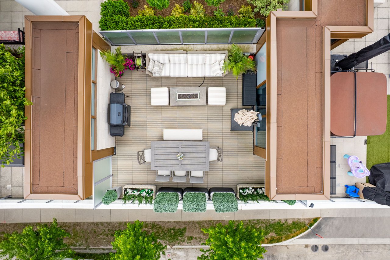 Refined Urban Living