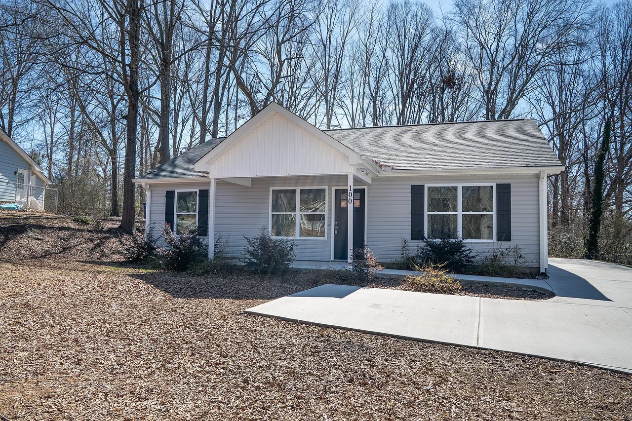 100 Winterhaven Rd #100