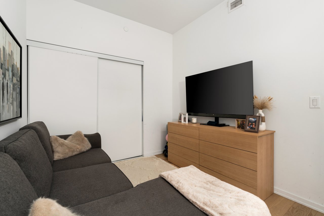 302-41 Dovercourt Rd