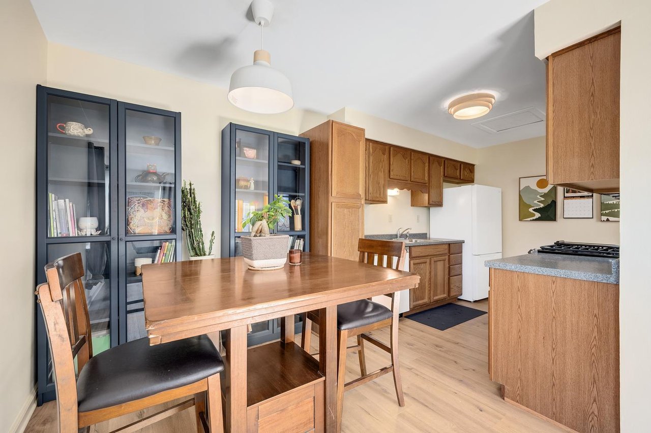 1588 Timber Trail Unit 23A, Wheaton IL | Trees of Wheaton Condo for Sale