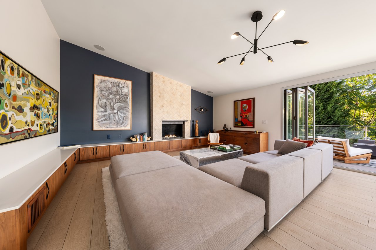 279 Mabery Rd, Santa Monica