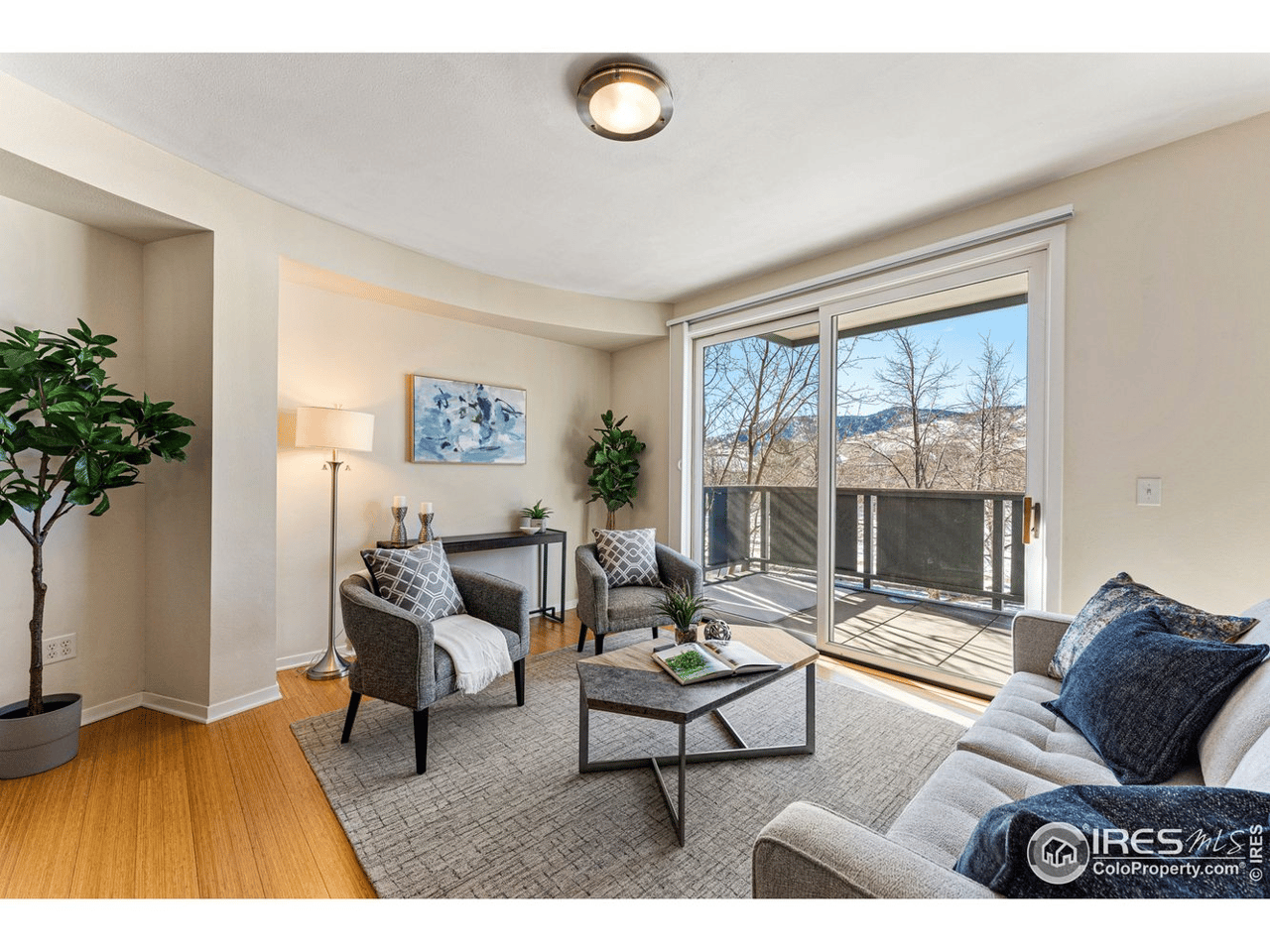 4650 Holiday Dr Unit 202