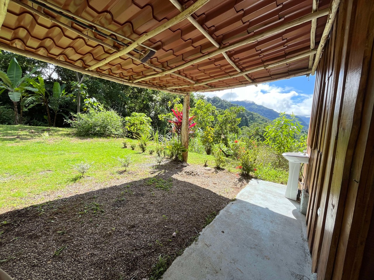 Costa Azul 120-degree Mountain View House With Costarican Wooden House as Lagniappe.