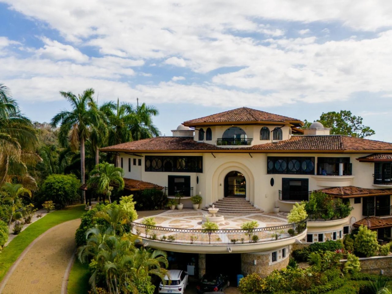 Infinity Pool Luxury Mansion, Jaco, Puntarenas