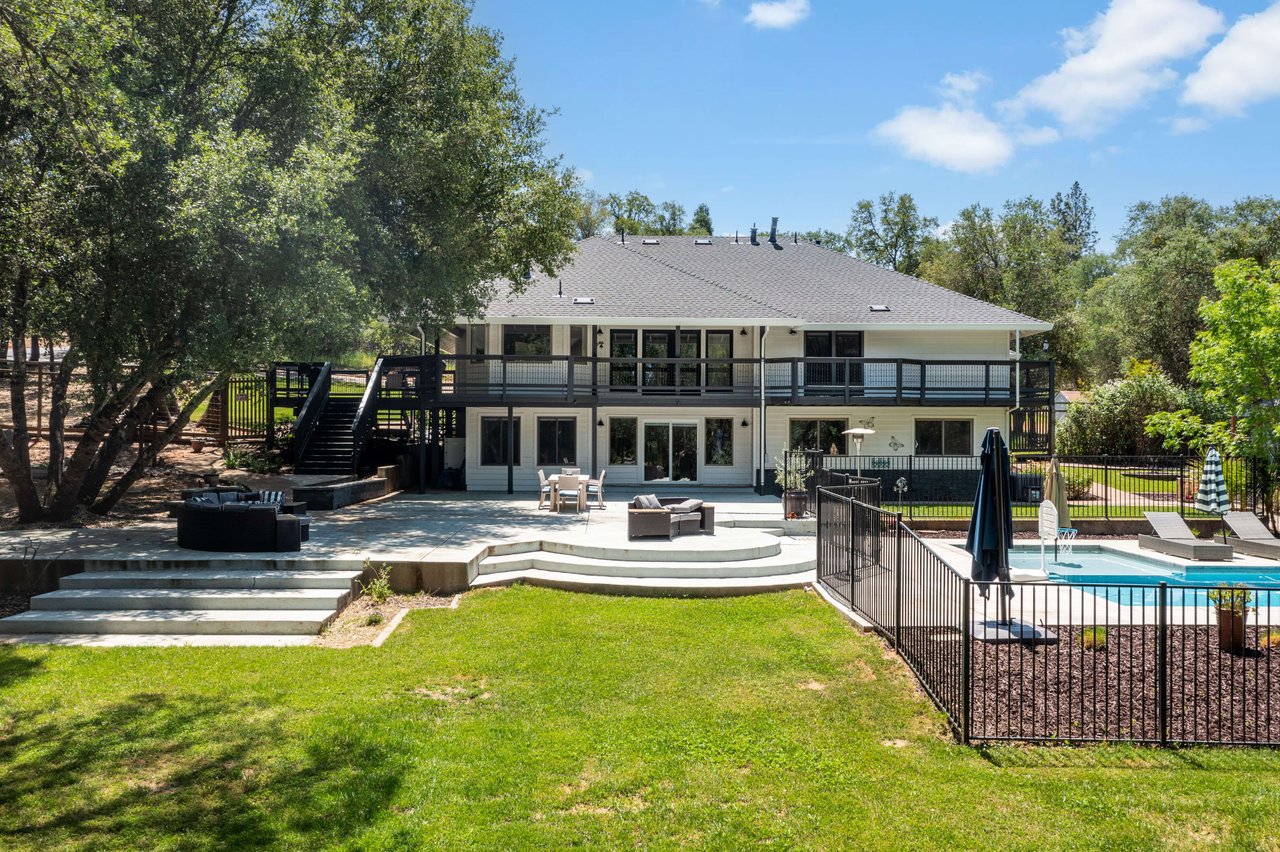 2880 Carlson Drive