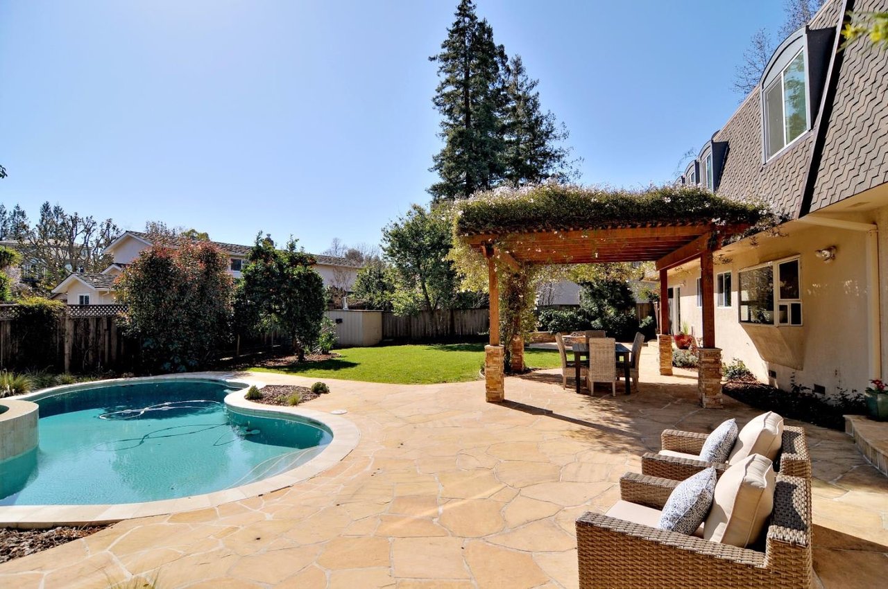 1035 Crooked Creek Drive