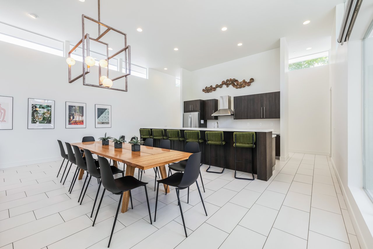 51125 Evangeline Way - Villa 3