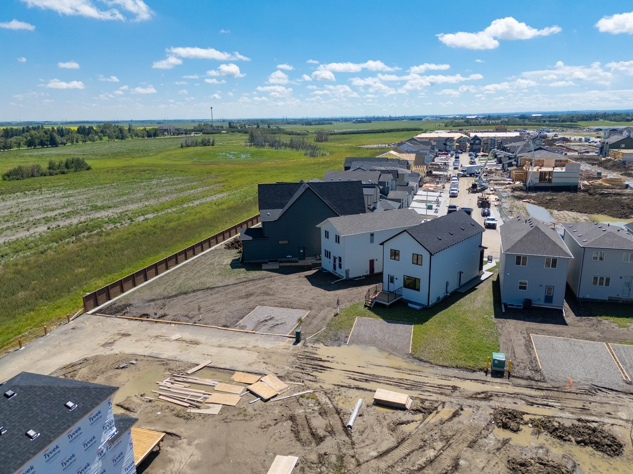 175 Belvedere Crescent SE