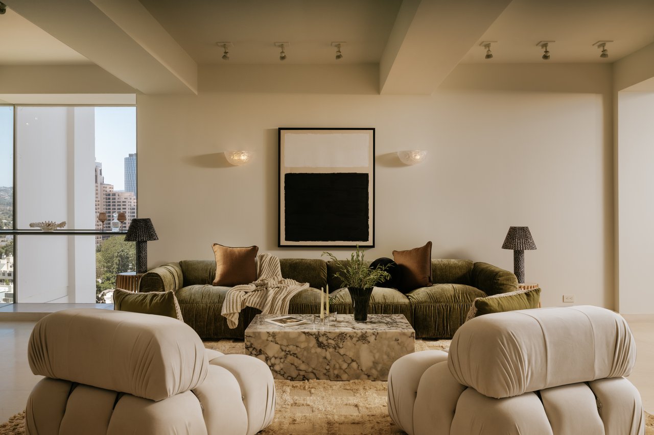 2222 Avenue Of The Stars Unit: 1404