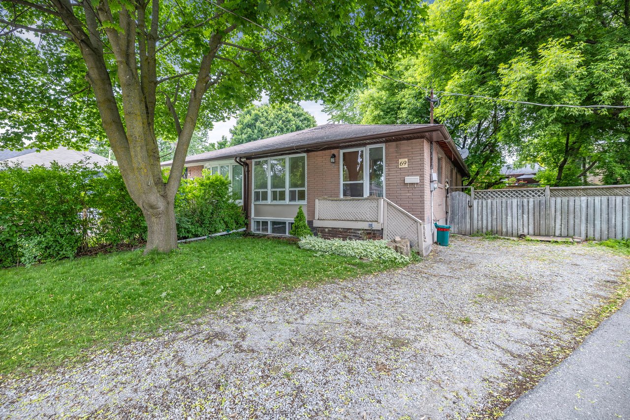 69 Marlin Crt, Newmarket