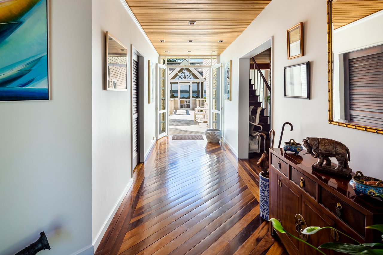 'Point House' Waterfront Estate