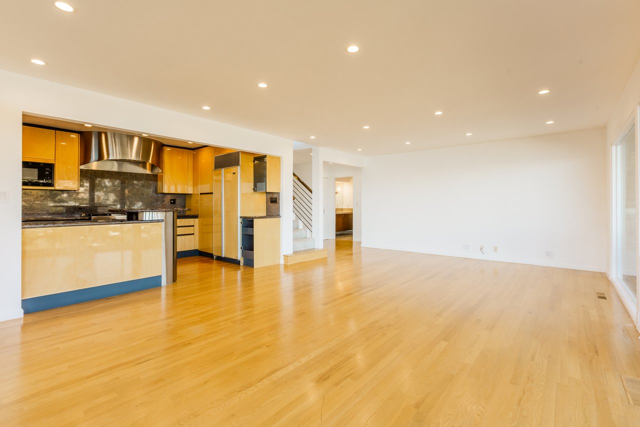 109 Marion Ave