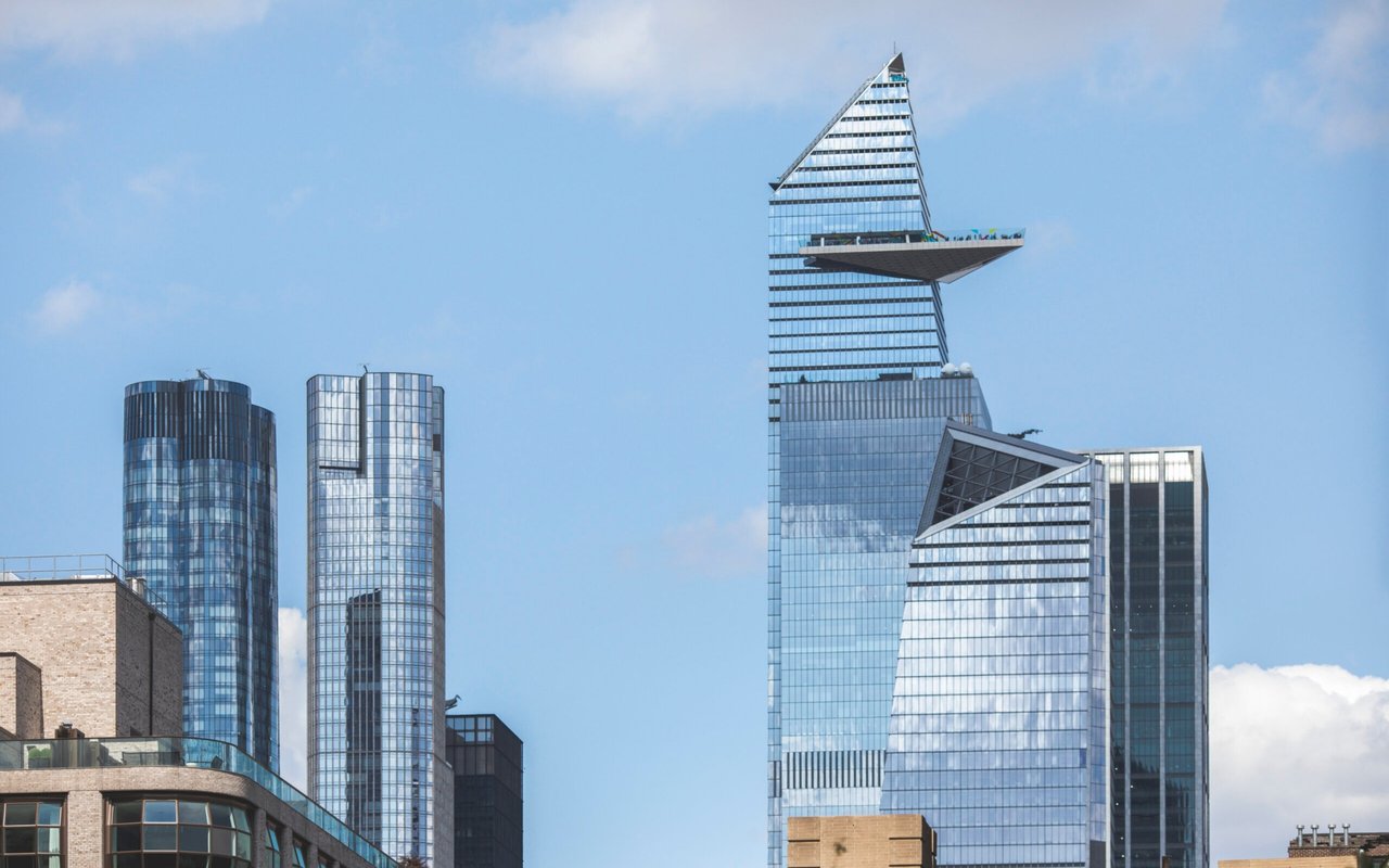 Emotion Meets Strategy: Navigating Manhattan's Market Moment