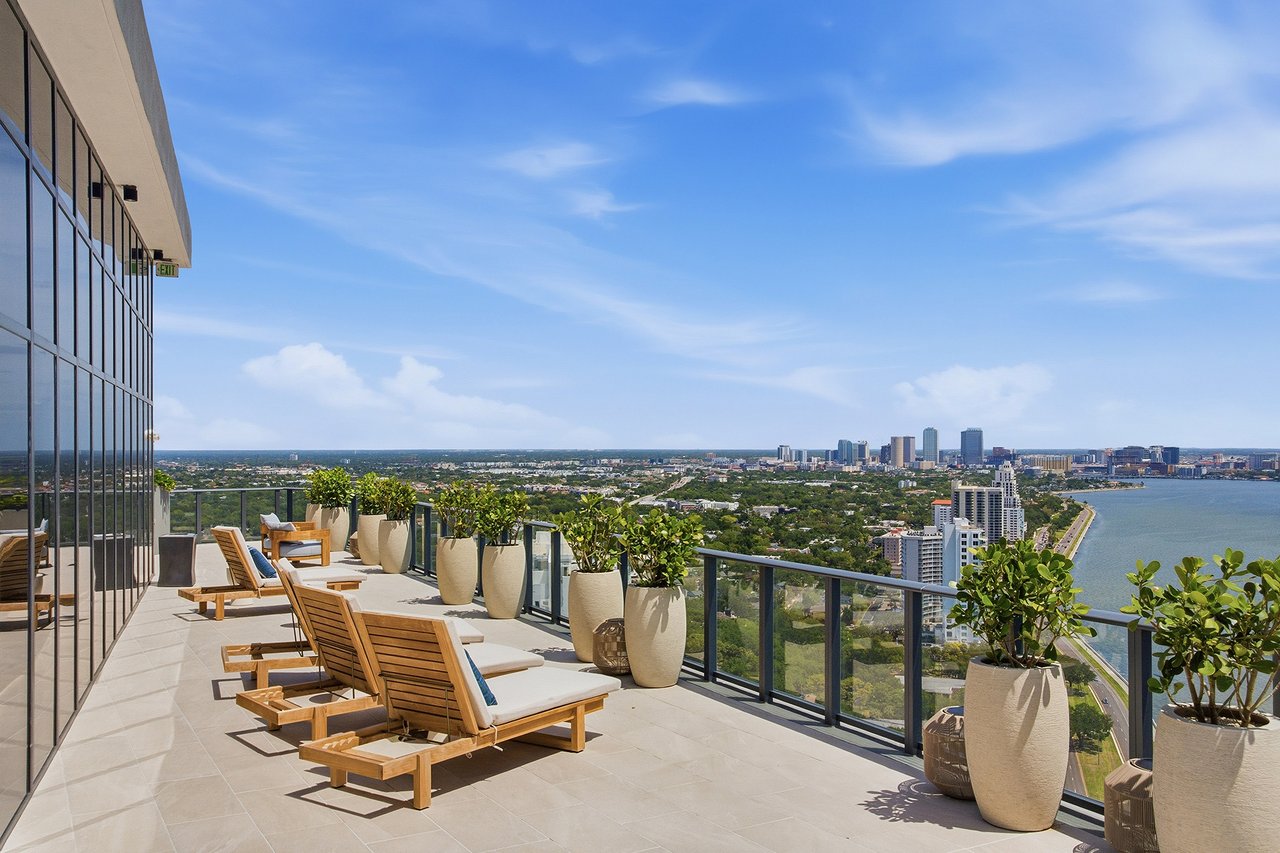 Representation for Ritz-Carlton Residence Sellers