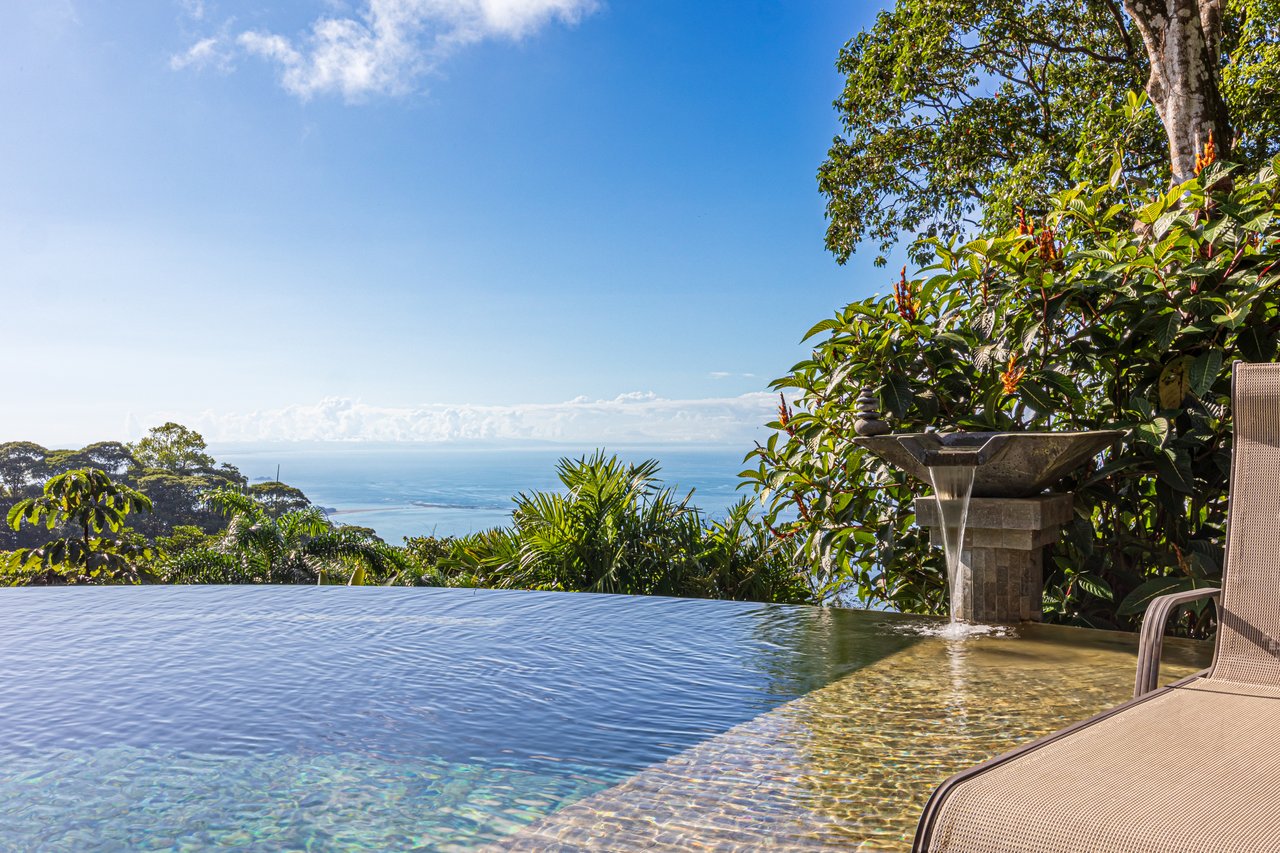 Costa Verde Estates Oceanview Home with Guest House