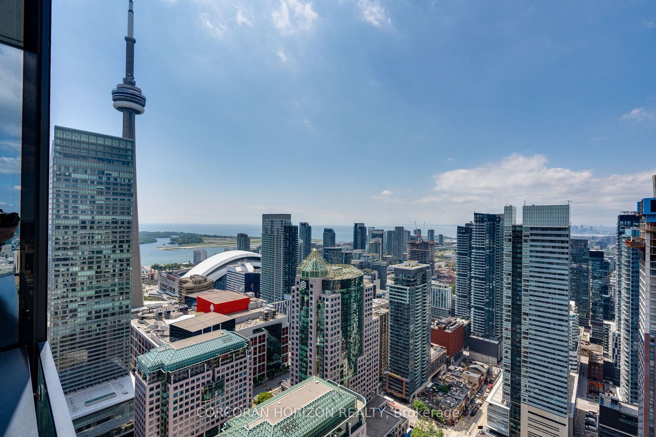 PENTHOUSE PERFECTION ON THEATRE ROW