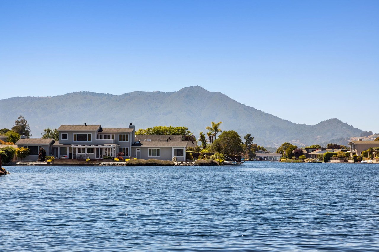 19 Peninsula
