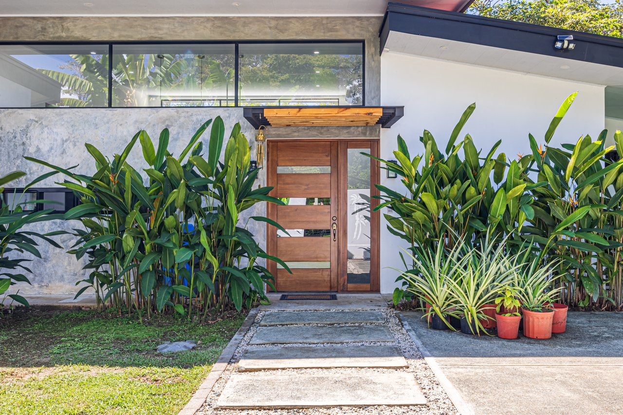 Tropical Modern Residence near Marino Ballena National Park